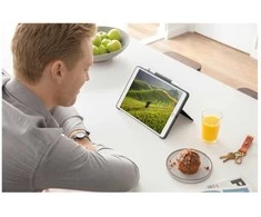 Klaviatūra Logitech – „Combo Touch“, skirtas „iPad Pro 13“ (M4) – grafito spalvos – plokščias – Šiaurės šalių gaminys