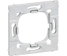 LAURITZ KNUDSEN FUGA®CE60 adapterio rėmas, 1 modulis, skirtas „Fuga“ įdėklams, 1 modulio euro dėžutėje