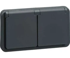 LAURITZ KNUDSEN OPUS® 74 įkišamas kištukinis lizdas, dvigubas horizontalus, 2 polių, su įžeminimu