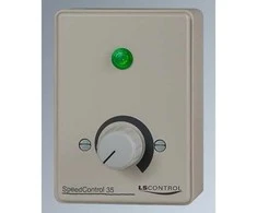LS CONTROL reguliatorius ES15 / SpeedControl 35 GE, pilkas, 3,5 A, rankinis su jungikliu ir darbiniu apšvietimu apačioje. 230 V AC / 50 Hz, IP32. Matmenys 102 x 74 x 70 mm.
