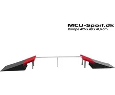 MCU-Sport riedlenčių rampa + šlifavimo bėgelių komplektas 425 x 48 x 41,6 cm