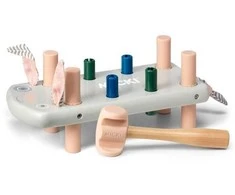 Micki Micki Pounding Bench, Senses
