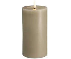 „Moods &amp; More“ LED kolonėlės formos žvakė pilka su lydymosi efektu – Ø 7,4 cm x A 15 cm