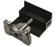 Novotegra A2F71 galinis spaustukas 30-42 mm C bėgeliui, juodas