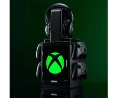 „Numskull“ oficiali „Xbox Light“ spintelė