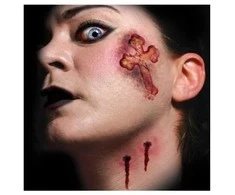 Partychimp Vampyro įkandimo tatuiruotė