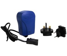 Peg Perego „Pegperego“ įkroviklis 12 V, 0,85 A, daugiafunkcis kištukas