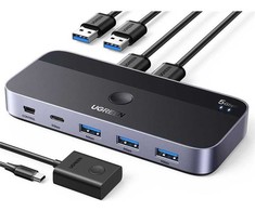 UGREEN CM662 USB 3.0 bendro naudojimo jungiklis 2 į 4, juodas