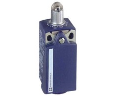 Telemecanique Sensors „Schneider Electric“ ribinis jungiklis 1R 1Z plastikinis stūmiklis su voleliu (XCKP2102P16)