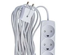 Thorkild Larsen E-LINE plastikinis ilgintuvas, 3 krypčių, C tipo (EU) lizdas, baltas