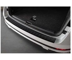 Avisa Krovinio apsaugos lūpa Skoda Superb Combi 2015-2023 matinė juoda