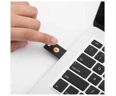 Yubico YubiKey 5 NFC saugos raktas USB-A, juodas
