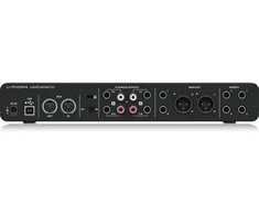Behringer UMC404HD