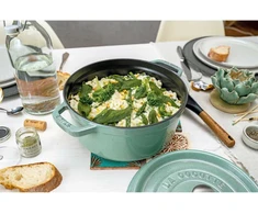 STAUB LA COCOTTE Apvalus ketaus puodas, 3,8 ltr, mėtų