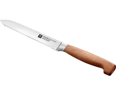 ZWILLING FOUR STAR WOOD Nóż universalus su ząbkami 13 cm