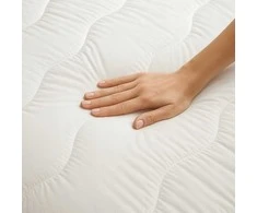 Antialerginė miego antklodė 180×200 cm – dygsniuota, balta