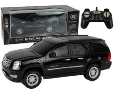 Automobilio Cadillac Escalade su nuotolinio valdymo pultu, juodas