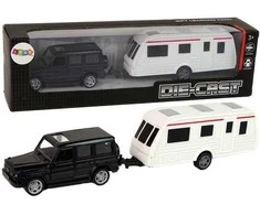 Automobilis Jeep su kempingo priekaba