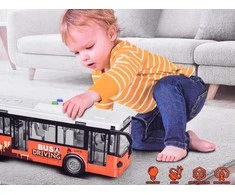 Didelis autobusas su garsais ir šviesomis, oranžinis