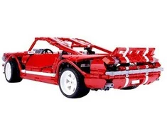 Konstruktoriaus rinkinys Lenktyninis automobilis, 2000 d.