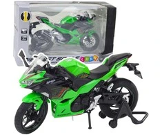 Metalinis sportinio motociklo modelis su šviesos ir garso efektais, 1:12, žalias