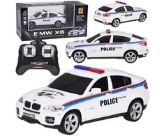 Nuotoliniu būdu valdomas policijos automobilis BMW X6, baltas