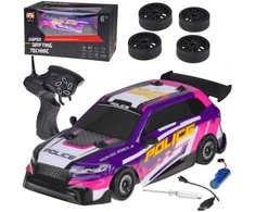 Nuotoliniu būdu valdomas sportinis automobilis