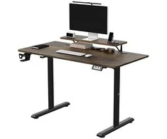 ULTRADESK HIGHLANDER BROWN Biurko su elektryczną regulacją aukščio su laikikliu ausinės i kable 120X60 cm, ruda