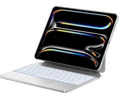 Typecase Edge + do iPad Pro 13" 2024/2025 sidabrinė