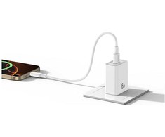 Įkroviklis jungiama į tinklą USAMS T69 18W USB-A balta