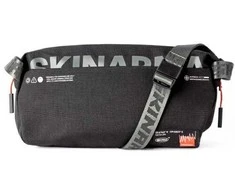 Skinarma Crossbody Bag Fardel juodos spalvos