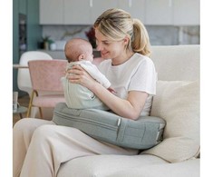 Inglesina Elysia maitinimo pagalvė Quiet rusvai gelsvas