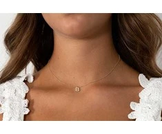 Alisia Auksu padengtas vėrinys su Swarovski perlais "B" AL4258.01.902