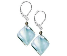 Beautiful Hidden Passion earrings with a light mėlynas Lampglas pearl ECH4/CHI