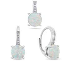 Brilio Silver Brilio Sidabrinis Elegant jewelry set with zircons and baltas opals SET246W (pendant, earrings)