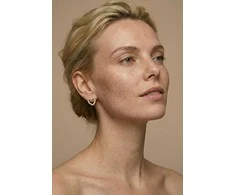 Emily Westwood Virelle auksinis-plated heart earrings EWE260597G