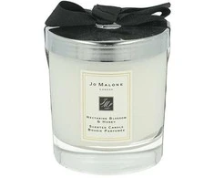 Jo Malone nektarino žiedų ir medaus žvakė 200 g
