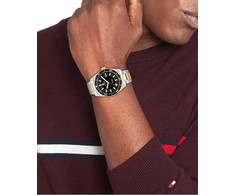 TOMMY HILFIGER NEW COLLECTION Laikrodis TOMMY HILFIGER 1710552. Automatyczny, Kolor juoda. Mężczyzna.