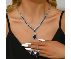 Troli Charming jewelry set with zircons (pakabukas, earrings)