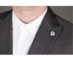 Troli Stilinga sagė su KS-210 futbolo kamuolio dizainu