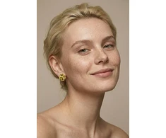 Victoria Walls Gold-plated stud earrings Flowers VWE260582G