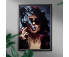 Mergina su cigarete 40*50 cm