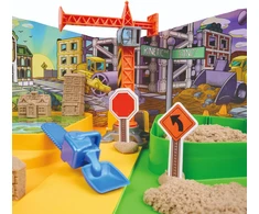 Spin Master „Kinetic Sand“ statybvietės kinetinis smėlis, 793 g + priedai