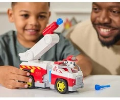 „Paw Patrol“ ugniagesių gelbėjimo automobilis su Maršalo gaisrinės mašinos figūrėle ir vandens raketomis