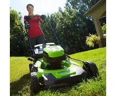 Greenworks rankinė stumiama vejapjovė GD60LM46HP 60V 46 cm su 2Ah akumuliatoriumi ir įkrovikliu