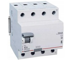 RCD JUNGILKLIS LE-402063 TRIFAZIS, AC TIPAS 30 mA 40 A LEGRAND