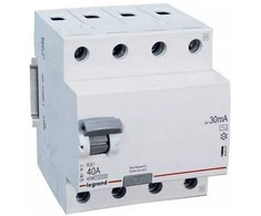 RCD JUNGILKLIS LE-402063 TRIFAZIS, AC TIPAS 30 mA 40 A LEGRAND