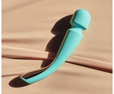 Lelo – „Smart Wand 2 Massager Large Aqua“.