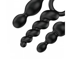 „Satisfyer Booty Call“ analinių kamštukų rinkinys su stimuliuojančia Juodo struktūra