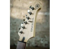 Elektrinė gitara Yamaha Pacifica PA112J BL II